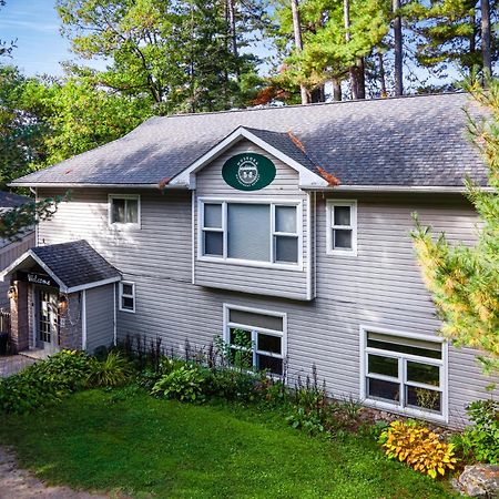 Dwight Muskoka Waterfront Retreatヴィラ エクステリア 写真