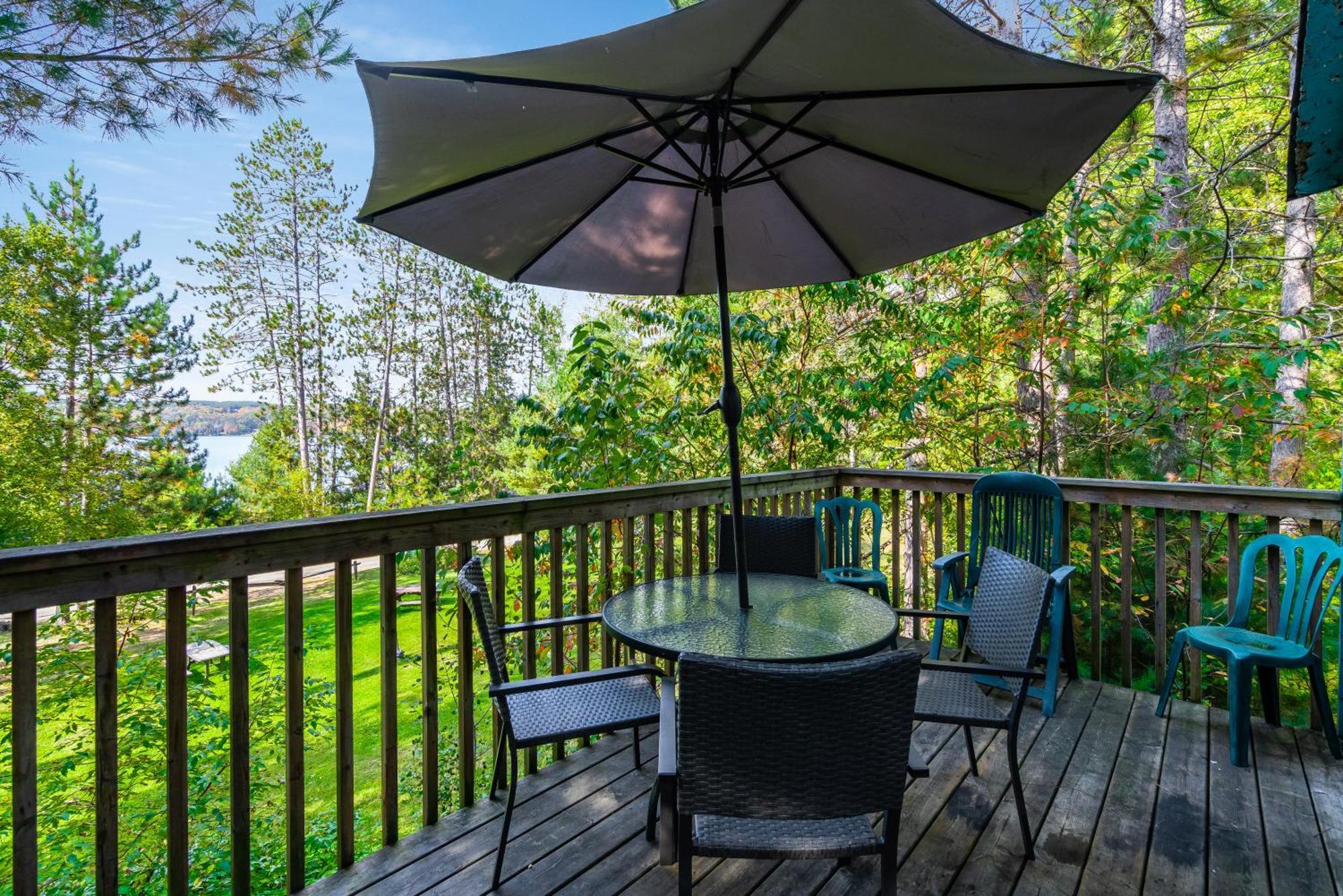 Dwight Muskoka Waterfront Retreatヴィラ エクステリア 写真