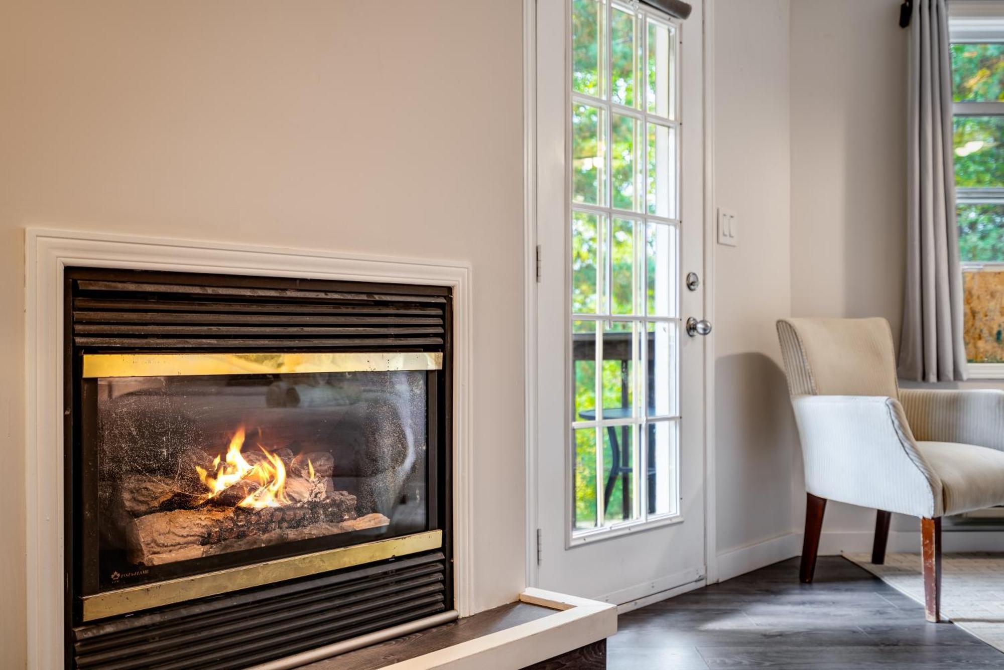 Dwight Muskoka Waterfront Retreatヴィラ エクステリア 写真